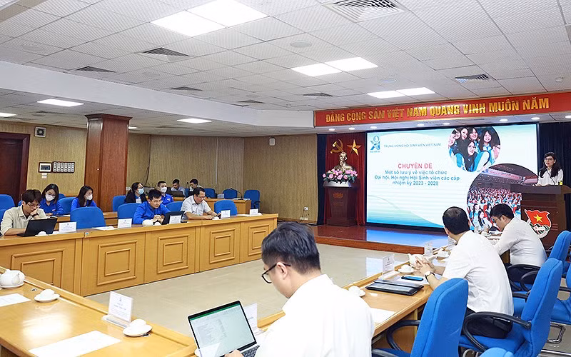 En un punto de videoconferencia. (Fotografía: Nhan Dan)