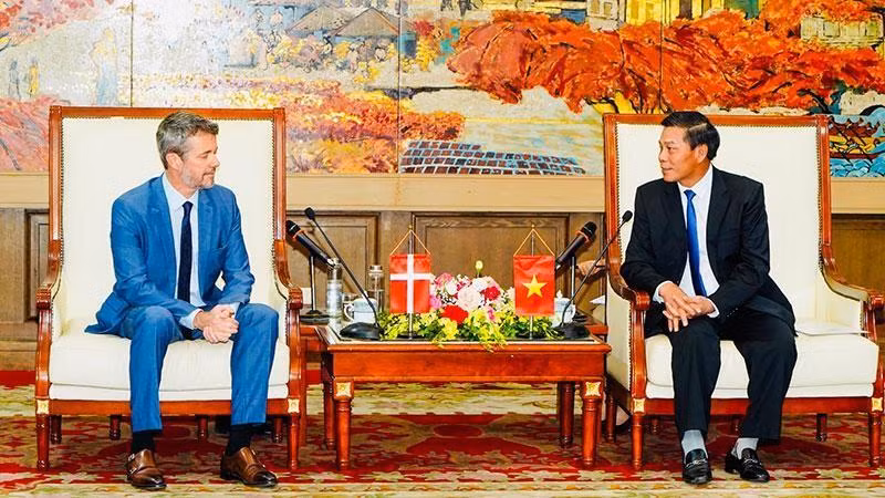 En la reunión. (Fotografía: Nhan Dan)