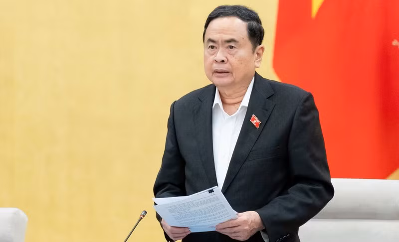 El presidente de la Asamblea Nacional de Vietnam, Tran Thanh Man, interviene en la sesión matutina del 11 de marzo. (Fotografía: Nhan Dan)