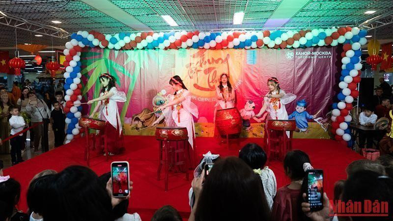 Celebración del Festival en Rusia. (Fotografía: Nhan Dan)