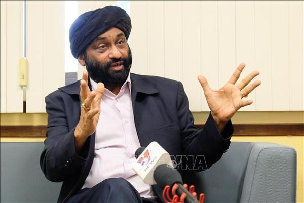 El profesor titular Bilveer Singh. (Fotografía: VNA)