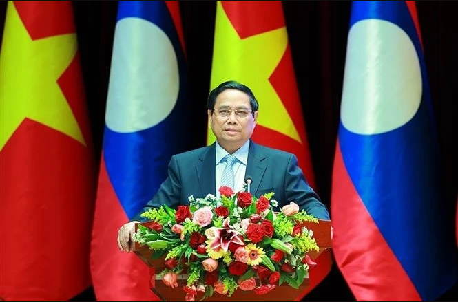 El primer ministro de Vietnam, Pham Minh Chinh, interviene en la cita. (Fotografía: VNA)