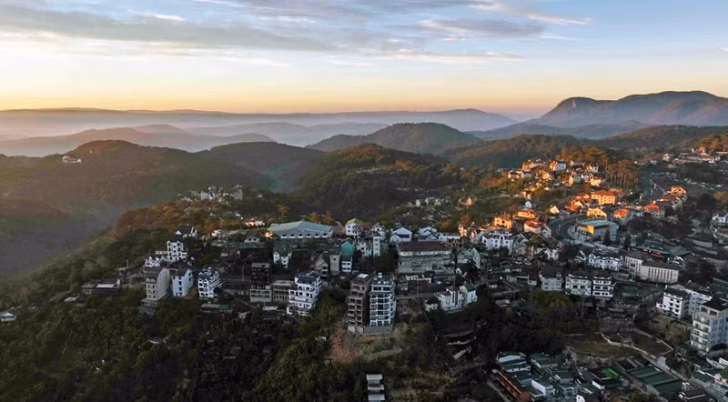 Amanecer en la ciudad de Da Lat.