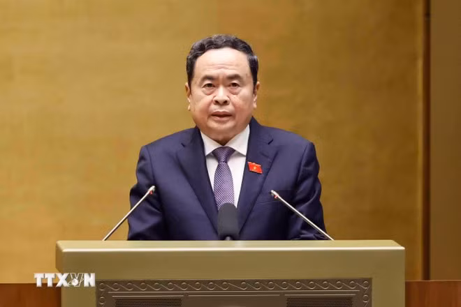 El titular del Legislativo inaugura la reunión.