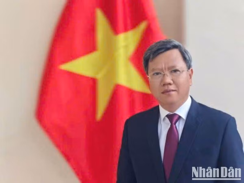 El embajador vietnamita en Cuba, Le Quang Long. (Fotografía: Nhan Dan)