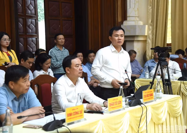 El presidente y director general de la Corporación Militar de Telecomunicaciones de Vietnam (Viettel), Tao Duc Thang.