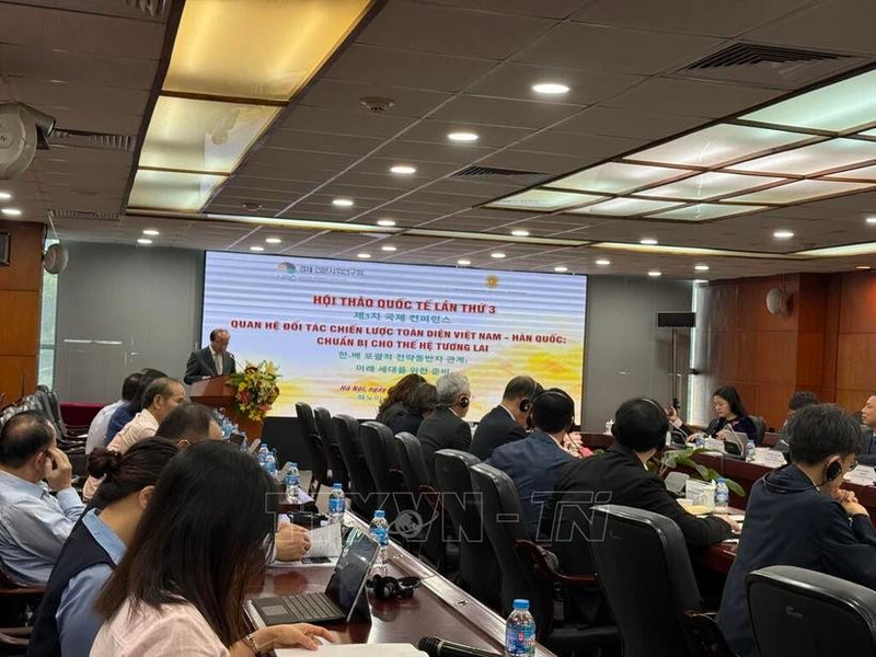 El presidente de la Academia de Ciencias Sociales de Vietnam, Phan Chi Hieu, habla en el evento. (Fotografía: VNA)