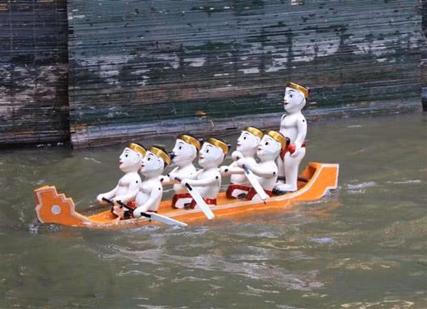 Una de las actuaciones de marionetas de agua de Luy Lau. (Fotografía: VNA)