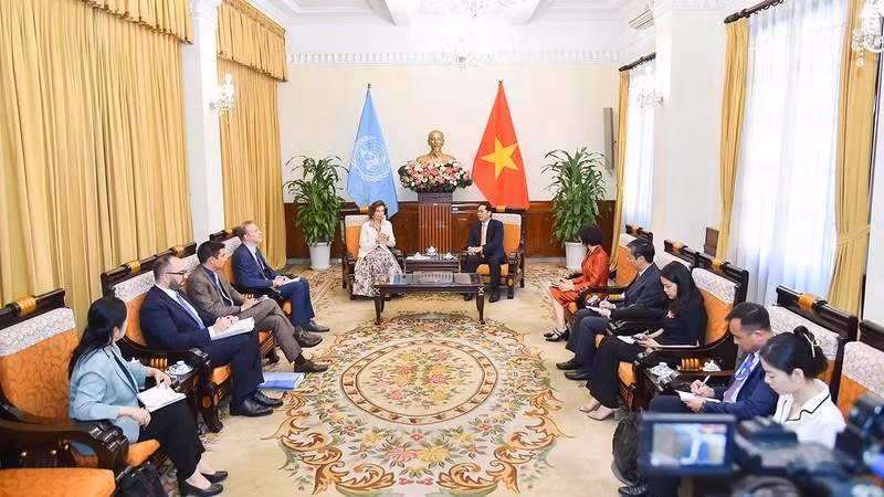 Escena de la reunión. (Fotografia: baoquocte.vn)