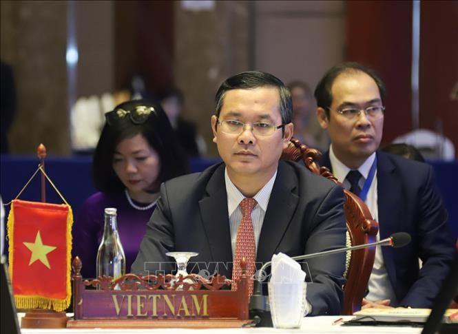 El viceministro vietnamita de Educación y Formación Nguyen Van Thuc en el evento. (Fotografía: VNA)