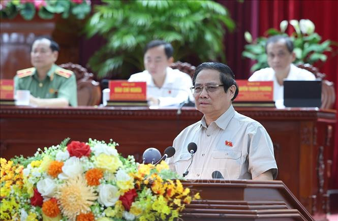 El primer ministro de Vietnam, Pham Minh Chinh, habla en la reunión con votantes de Can Tho. (Fotografía: VNA)