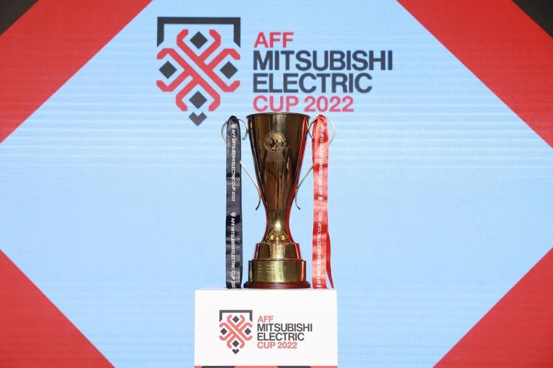 El trofeo del torneo de 2022. (Fotografía: AFF)