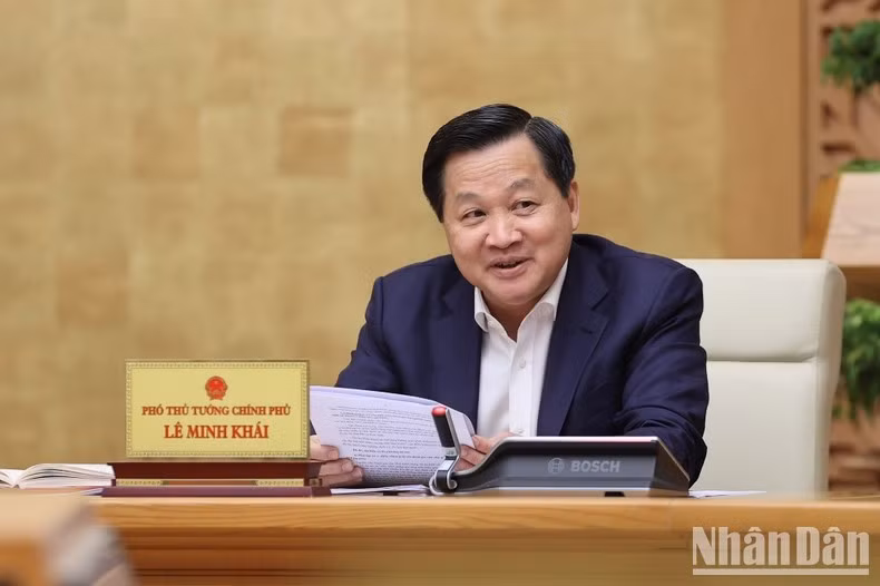 El vice primer ministro Le Minh Khai.