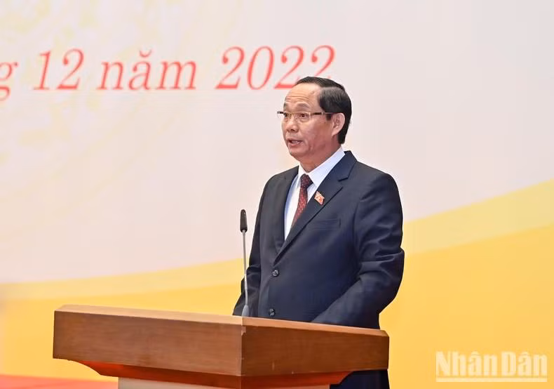 El vicepresidente del Parlamento Tran Quang Phuong da palabras inaugurales.