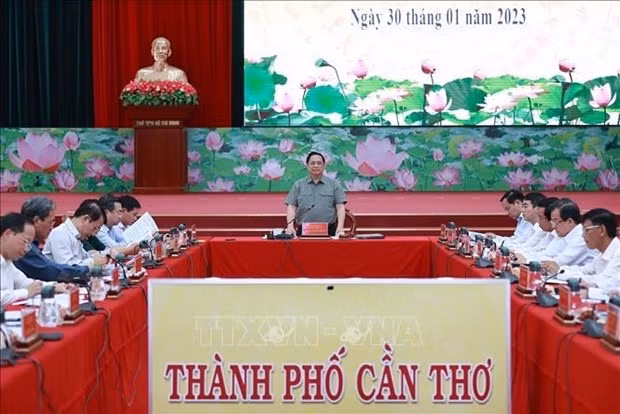 El primer ministro de Vietnam, Pham Minh Chinh, interviene en la cita. (Fotografía: VNA)