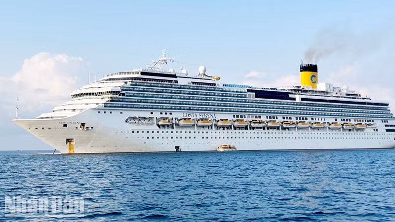 Llegan a Phu Quoc mil turistas extranjeros a bordo de crucero 