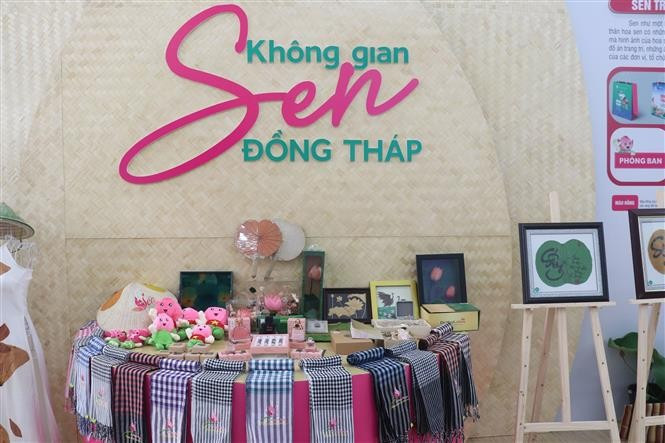 Productos derivados de loto de Dong Thap. (Fuente: VNA)