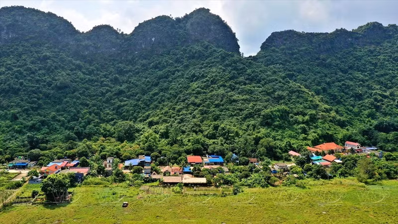 La antigua aldea de Viet Hai está ubicada en Cat Ba y es un destino turístico memorable para los visitantes de Hai Phong. (Fuente: VNA) La antigua aldea de Viet Hai está ubicada en Cat Ba y es un destino turístico memorable para los visitantes de Hai Phong. (Fuente: VNA)