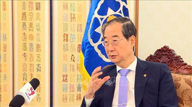 El primer ministro de Corea del Sur, Han Duck Soo, durante la entrevita con la VNA (Fuente: VNA)