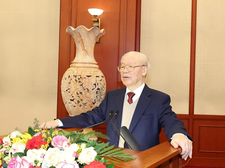 El secretario general del Partido Comunista de Vietnam, Nguyen Phu Trong, pronuncia un discurso en la reunión (Foto: VNA)