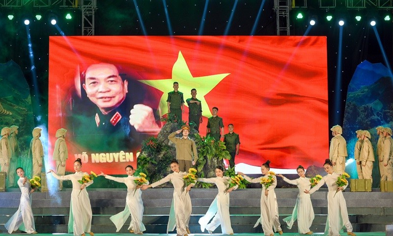 Comienza Mes de la Música en saludo al 70 aniversario de la Victoria de Dien Bien Phu 