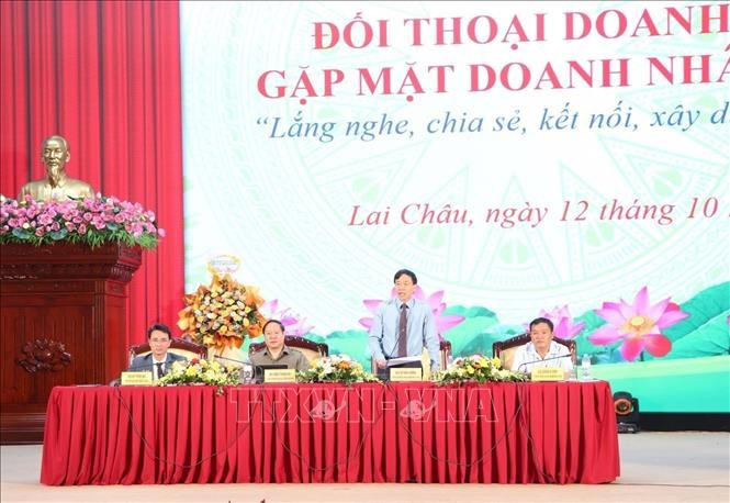 El Comité Popular de la provincia norvietnamita de Lai Chau realizó recientemente una conferencia de diálogo empresarial en 2024 (Fuente: VNA)