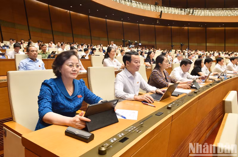 Los delegados en la reunión. Los delegados en la reunión.