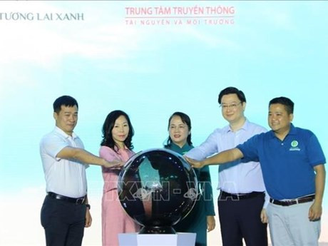 En el lanzamiento de los programas de acción por un Vietnam verde (Fuente: VNA)