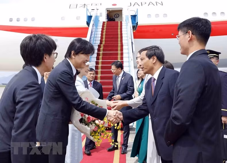 La ceremonia de recibimiento al príncipe japonés.