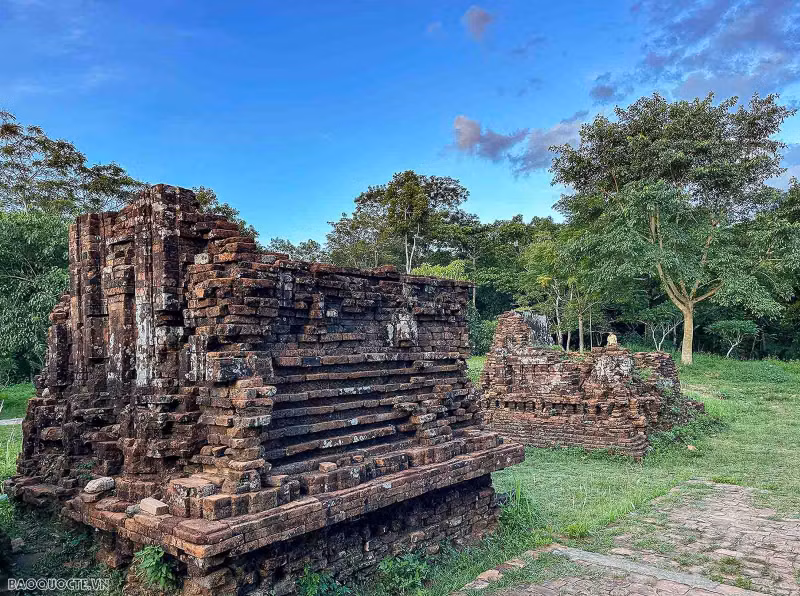 Aún no han sido identificados la técnica de fabricar ladrillos y el adhesivo que utilizaban los chams para construir los templos, los cuales han perdurado por miles de años en medio de las agrestes montañas.