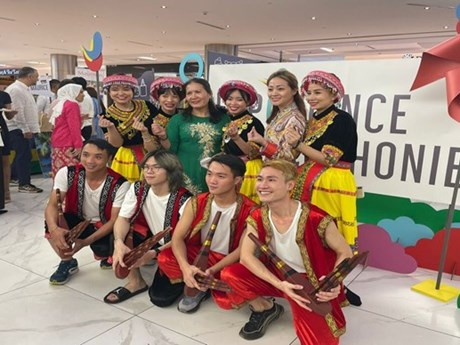 Artistas vietnamitas asisten al evento del mes de la Francofonía en Malasia. (Foto: bernama.com)