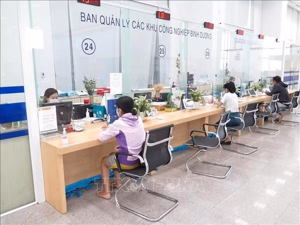 La Ventanilla Única de Recepción y Tramitación de Procedimientos Administrativos del Departamento de Planificación e Inversiones en provincia sureña de Binh Duong. (Foto: VNA)