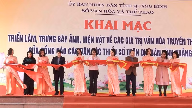 Acto de inauguración.