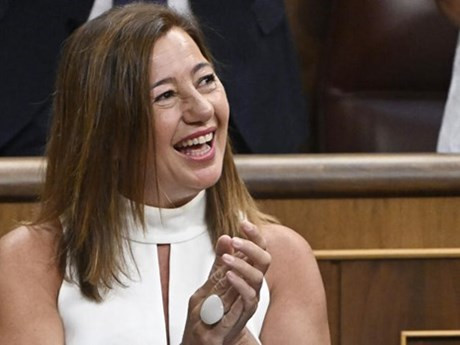 Sra. Francina Armengol (Foto: AFP)
