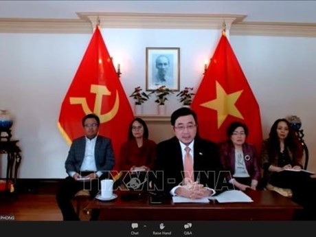 El embajador vietnamita en Canadá, Pham Cao Phong, en el evento (Fotografía:VNA)