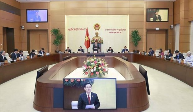 El presidente de la Asamblea Nacional de Vietnam, Vuong Dinh Hue, habla en la inauguración. (Fuente: VNA)