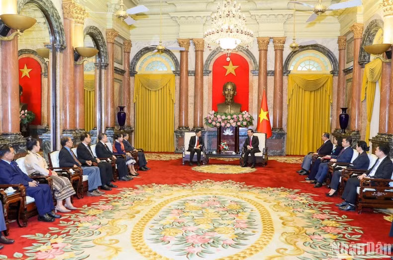 Panorama del encuentro. Panorama del encuentro.