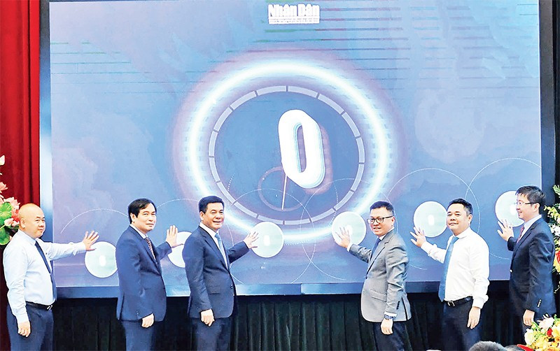La página “Marca Nacional” del periódico Nhan Dan es la primera de Vietnam que ofrece un sistema de datos oficiales completo, presentado de forma moderna e intuitiva, sobre marcas de productos y empresas líderes.