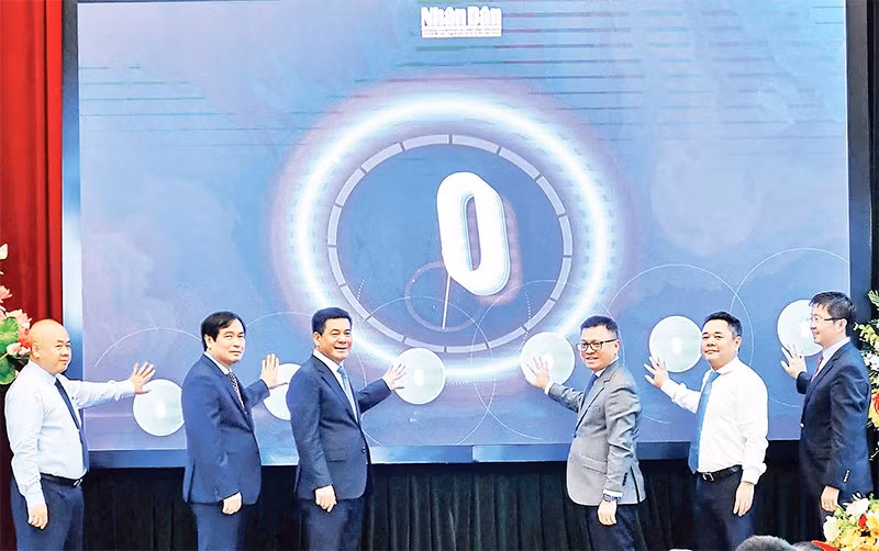 La página “Marca Nacional” del periódico Nhan Dan es la primera de Vietnam que ofrece un sistema de datos oficiales completo, presentado de forma moderna e intuitiva, sobre marcas de productos y empresas líderes.