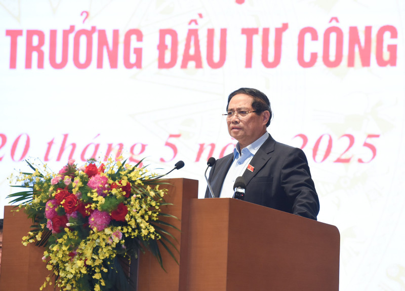 El primer ministro de Vietnam, Pham Minh Chinh, habla en la conferencia. (Foto: VNA) 