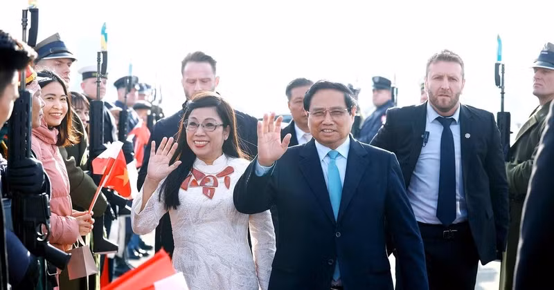 El primer ministro de Vietnam, Pham Minh Chinh, concluye su visita a Polonia. (Fuente: VNA)