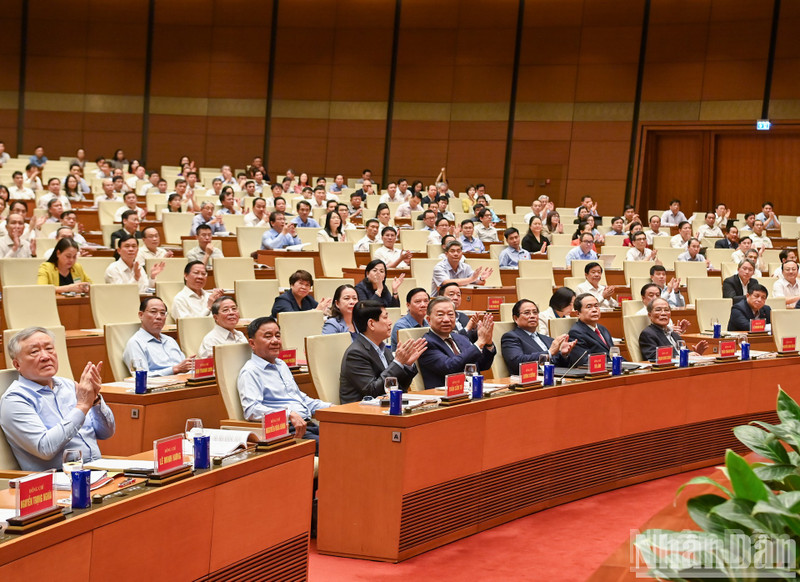 La Conferencia Nacional para difundir e implementar la Resolución del undécimo pleno del Comité Central del Partido del XIII mandato sesiona en Hanói. (Fuente: VNA)