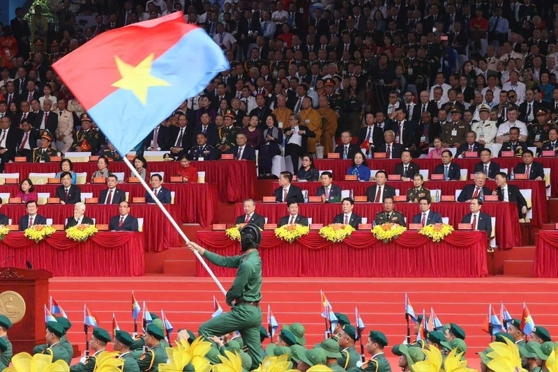 [Foto] Celebran actuación artística para conmemorar el 50 aniversario de la Liberación del Sur y la Reunificación Nacional
