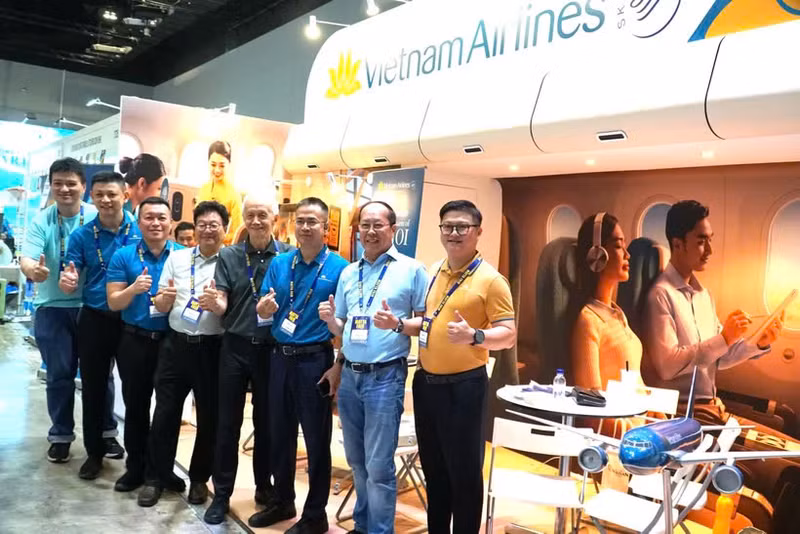 En el pabellón de Vietnam Airlines en la 56 Feria de Turismo Nacional de Malasia. (Fuente: VNA)