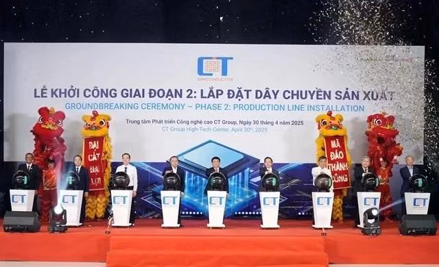 Ceremonia de colocación de la primera piedra de la segunda fase de la construcción de la primera fábrica de chips semiconductores de propiedad local de Vietnam. (Foto: CT Semiconductor)