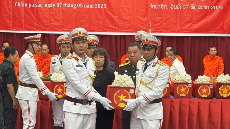 Repatrian restos de mártires vietnamitas caídos en Laos