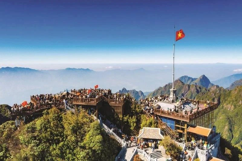 Sa Pa atrae a visitantes tanto del norte como del sur durante las vacaciones de este año. (Foto: https://vneconomy.vn)