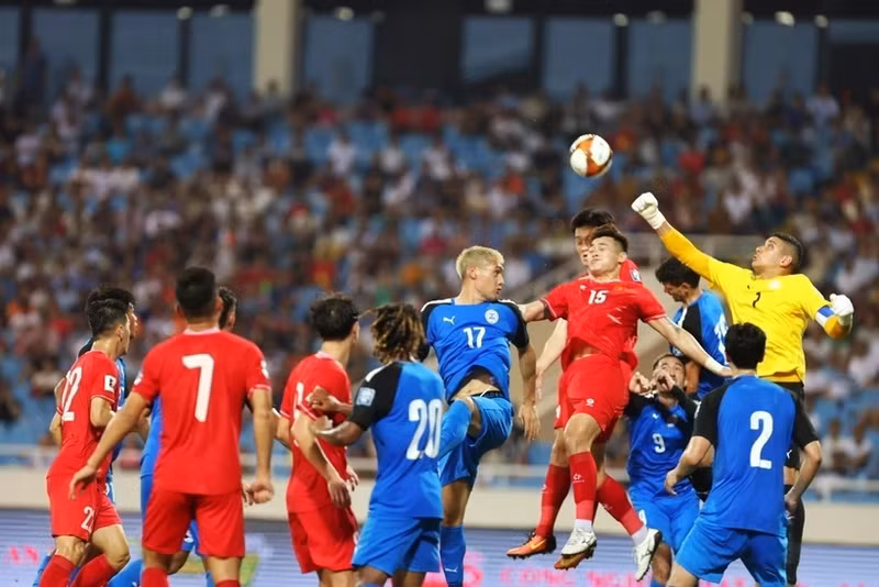 Vietnam vence 3-2 a Filipinas. (Fotografía: VNA)