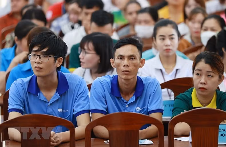 Los votantes trabajadores de Can Tho.