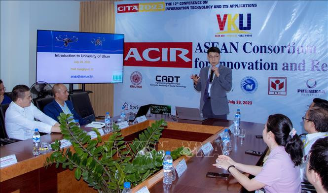 En el foro del Consorcio para la Innovación y la Investigación de la Asean (ACIR). (Fotografía: VNA)